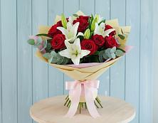 Букет цветов из:  Лилии и Розы #REPLACE_PRED# Сергаче