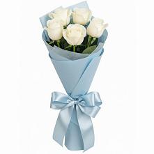 Букет 5 Белых роз Проуд в Сергаче
