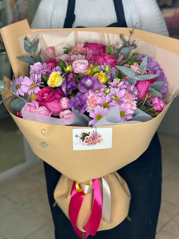 Букет цветов из: Хризантемы, Гвоздики и Альстромерии в Сергаче