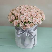 Цветочная композиция из Розы в шляпной коробке в Сергаче