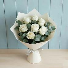 Букет Белые розы в Эвкалипте в Сергаче